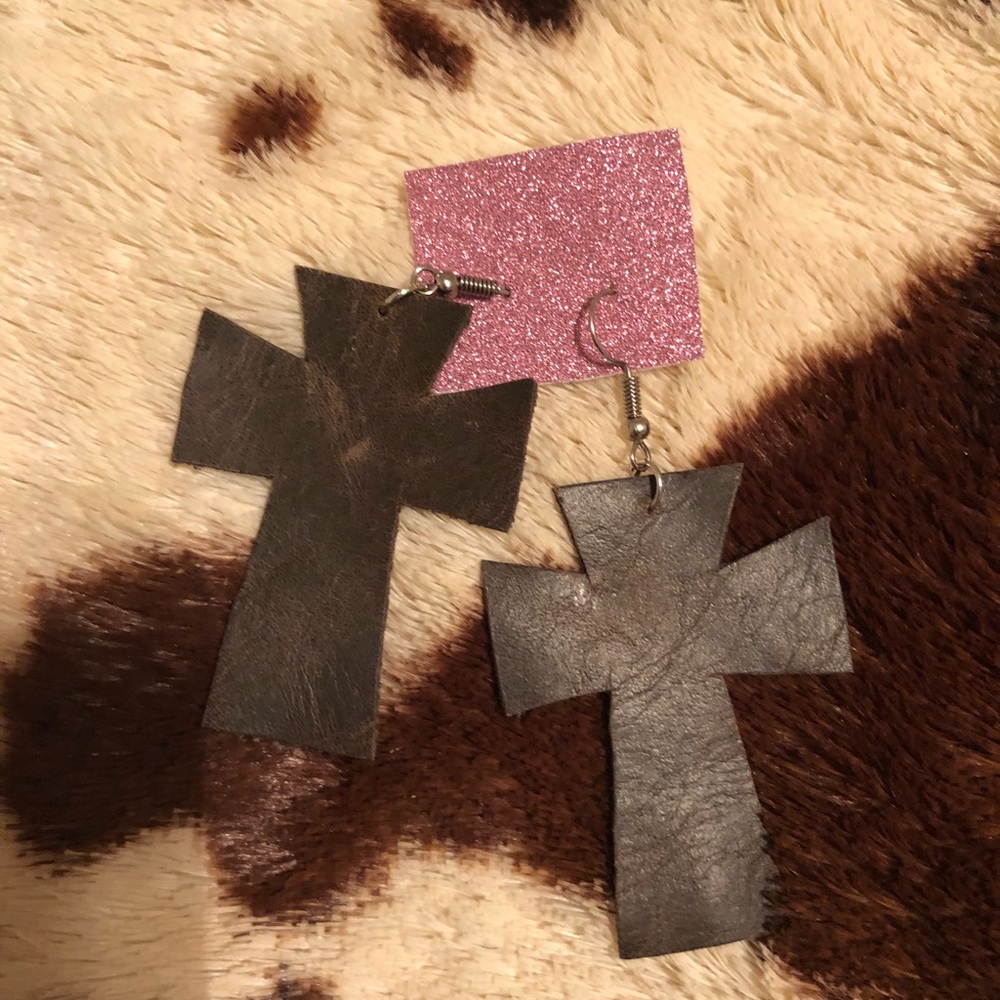 🌵Dark Leather Cross Earrings